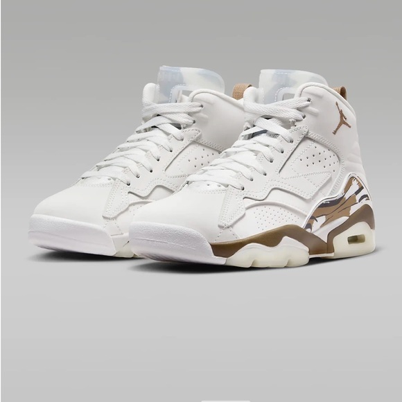 Jordan Women’s Shoes - Picture 4 of 8